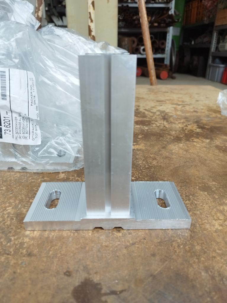 Ancrage inférieur en aluminium Reynaers - 17 cm, Enlèvement ou Envoi, Neuf, Pavillon de jardin