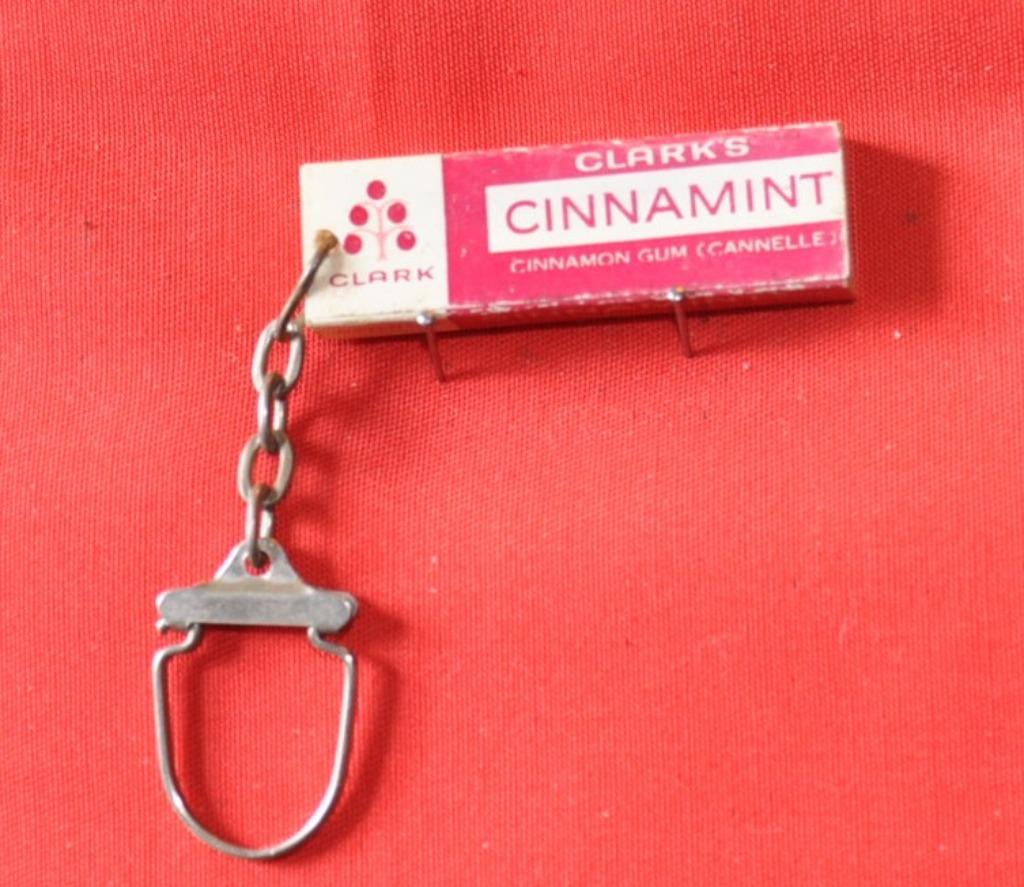 porte cles vintage chewing gum clarks cinna mint, Ophalen of Verzenden, Gebruikt, Merk