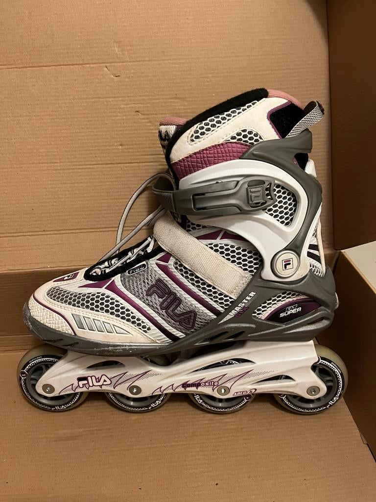 Skeelers Fila & beschermers (hand/knie/elleboog), Sport en Fitness, Ophalen, Kinderen, Zo goed als nieuw, Inline skates 4 wielen