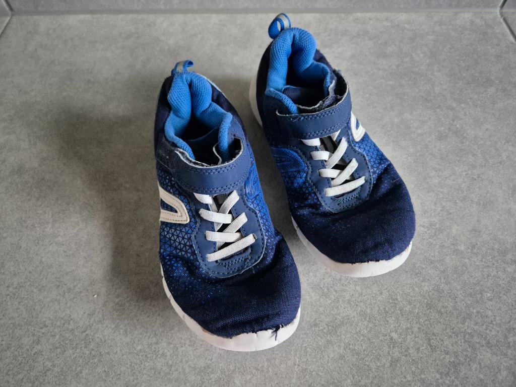 Sneakers bleues et blanches (garçons, taille 33, Newfeel), Garçon, Enlèvement ou Envoi, Decathlon, Utilisé