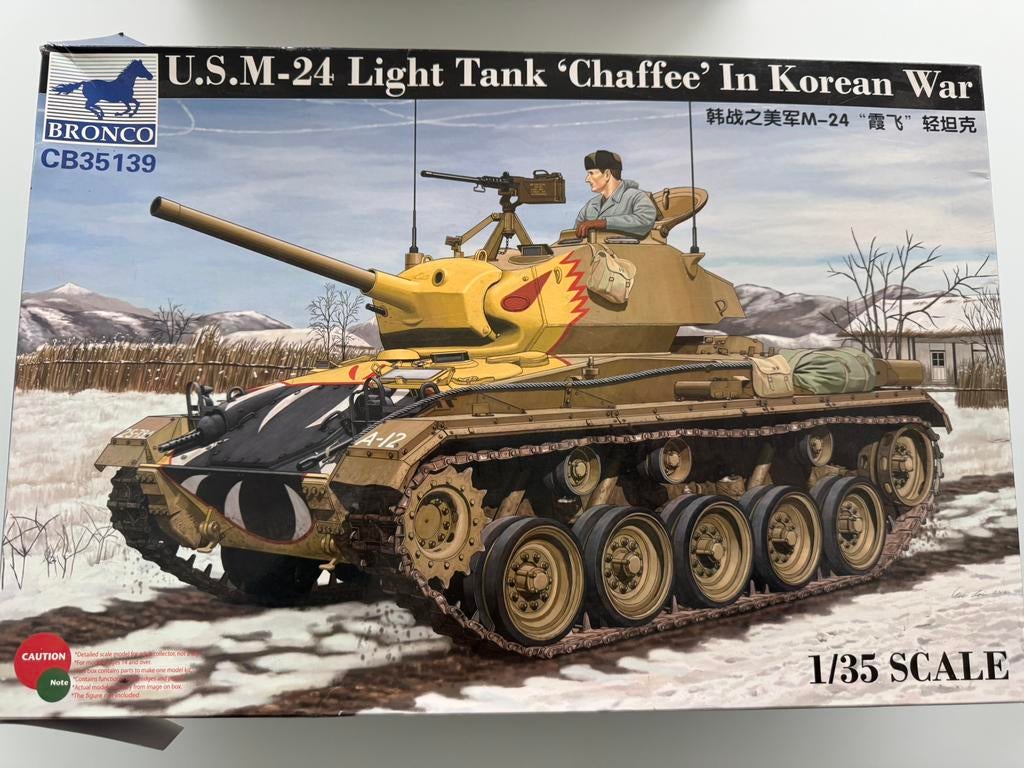 1/35 BRONCO CHAFFEE, Ophalen of Verzenden, Nieuw