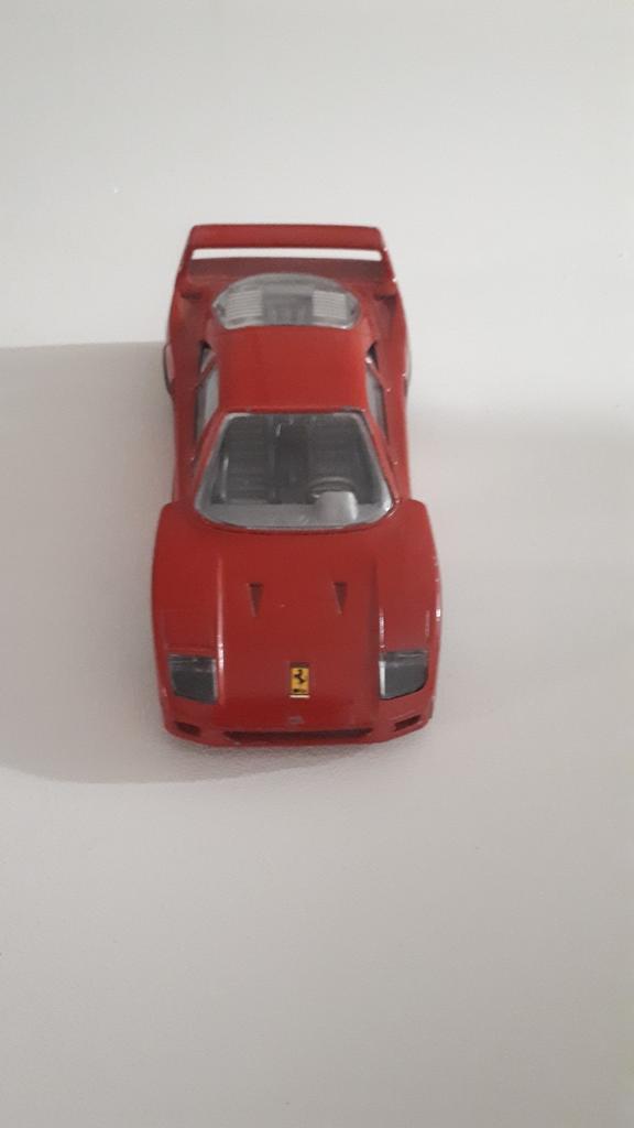 Bburago Ferrari F40 (rouge), Enlèvement ou Envoi, Utilisé, Voiture