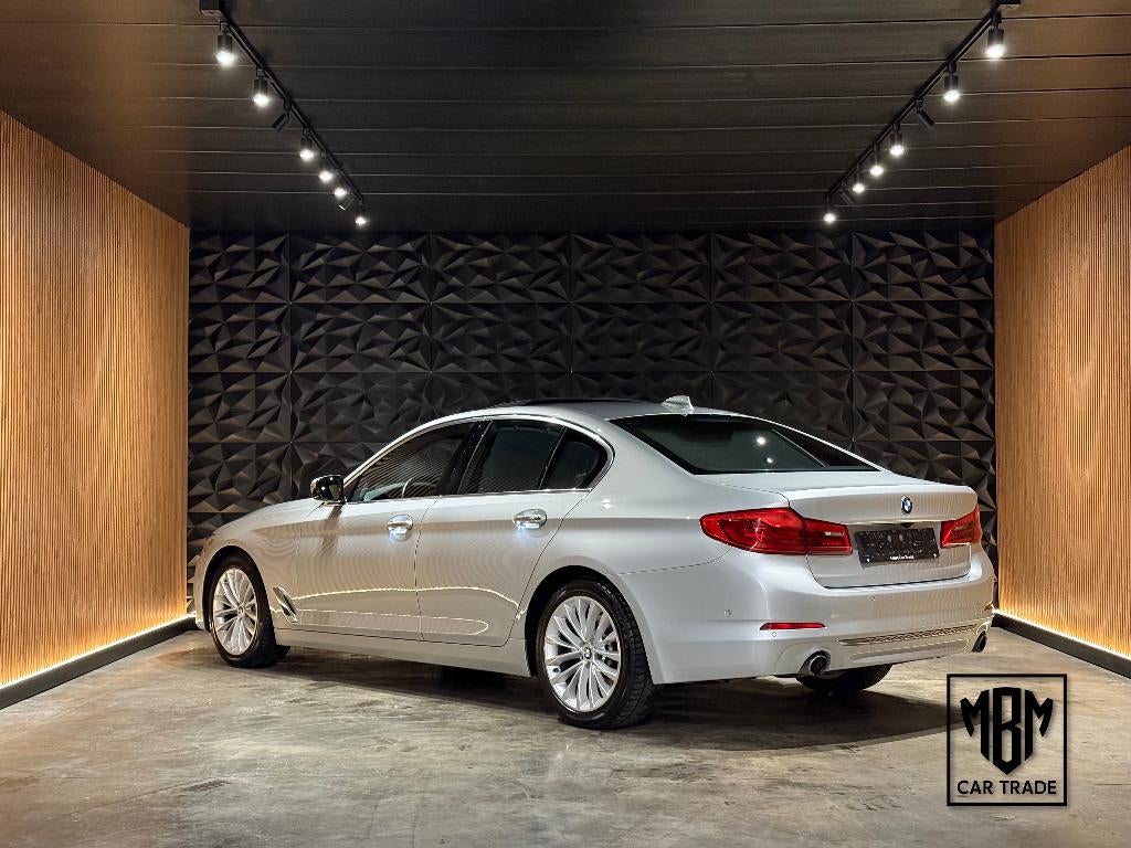 ✅ BMW 530iA G30 GARANTIE Luxury Individual Open Dak Head-Up, Auto's, Achterwielaandrijving, 4 cilinders, Leder, Bedrijf