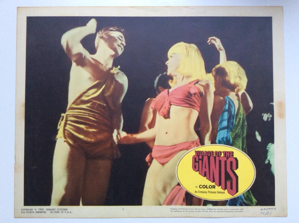 Village Of The Giants - Original lobby card 1965, Enlèvement ou Envoi, Rectangulaire horizontal, A1 jusqu'à A3, Utilisé