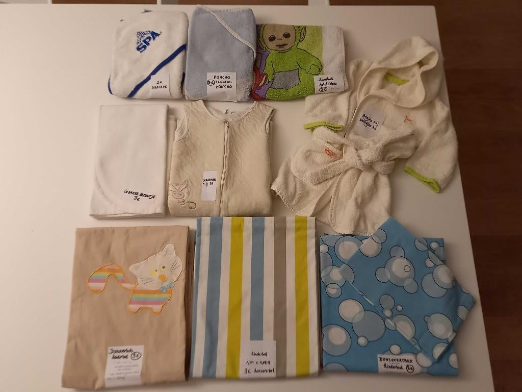 Badcape - handdoek - slaapzak 1-2 jaar - inbakerdeken, Ophalen of Verzenden, Gebruikt, 70 tot 85 cm, Slaapzak