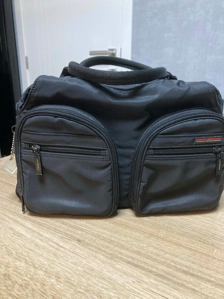Handtas Hedgren, Handtassen en Accessoires, Tassen | Damestassen, Ophalen of Verzenden, Zo goed als nieuw, Zwart, Handtas