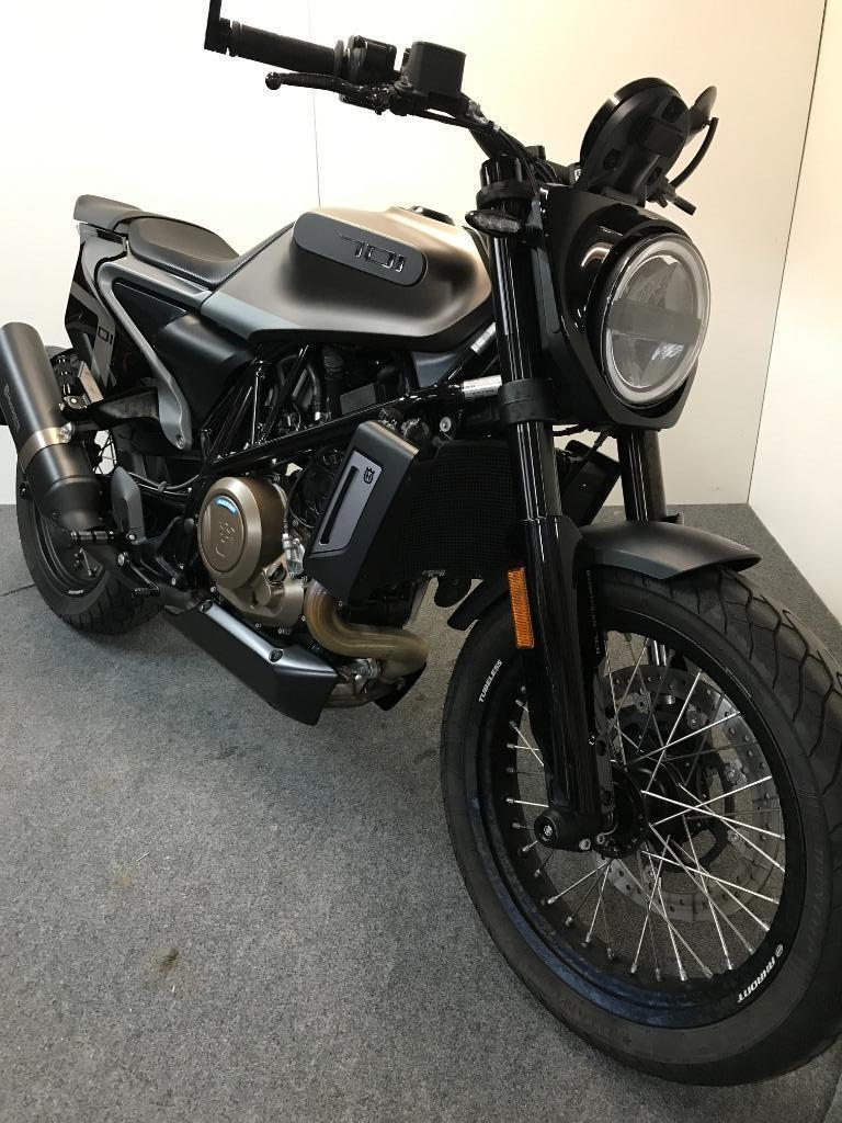 Husqvarna Svartpilen 701 MY2020 réf. COMME 2874, Motos, Motos | Husqvarna, Entreprise, Plus de 35 kW, 1 cylindre, 701 cm³