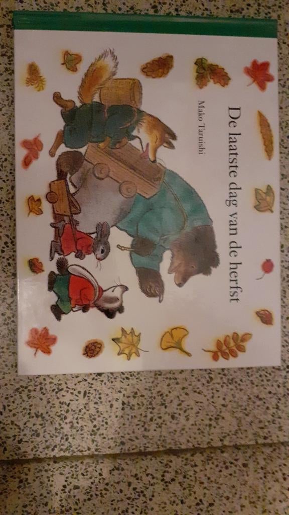 M. Taruishi - De laatste dag van de herfst, Boeken, Prentenboeken en Plaatjesalbums, Ophalen of Verzenden, Zo goed als nieuw, M. Taruishi