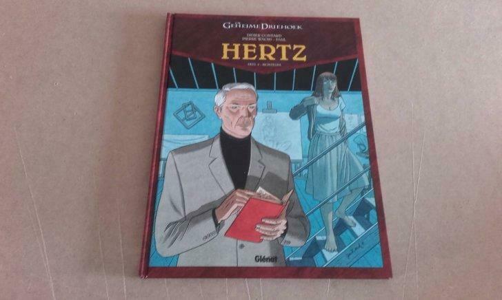 De geheime driehoek.Hertz., Boeken, Ophalen of Verzenden, Gelezen