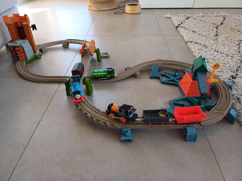 Thomas de trein speelgoed met 3 treintjes, Ophalen of Verzenden, Zo goed als nieuw