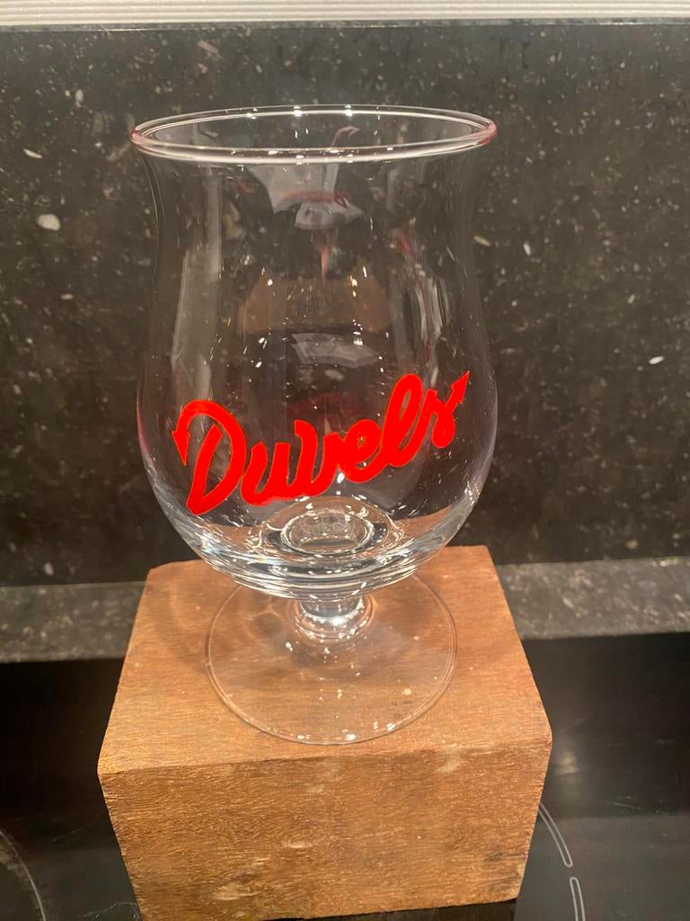 DUVEL glas " DUVELS" wk 2018, Ophalen of Verzenden, Zo goed als nieuw, Glas of Glazen, Duvel