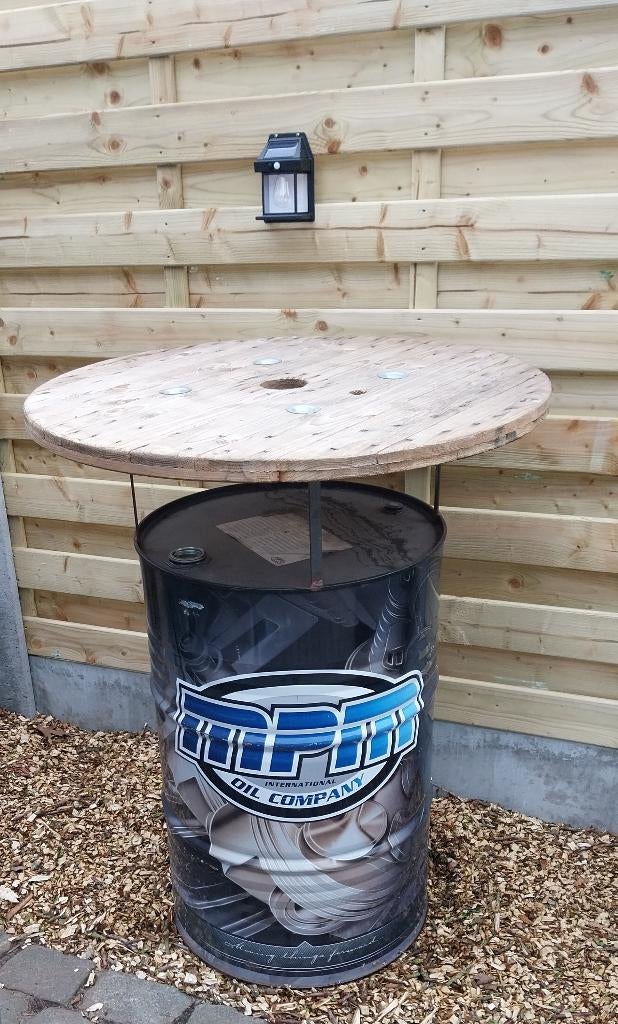 Olievat staantafel, Huis en Inrichting, Tafels | Statafels, Ophalen