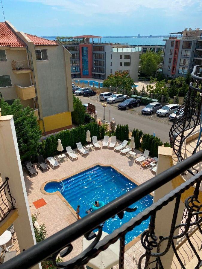 Appartement met twee slaapkamers in Complex Sunset, Immo, Buitenland, Overig Europa, Appartement, Stad
