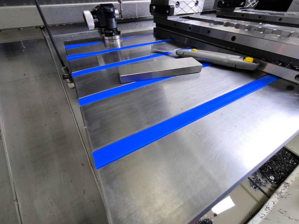 T slot gleuf sleuf cover afdekking cnc freesmachine mazak ec, Ophalen of Verzenden