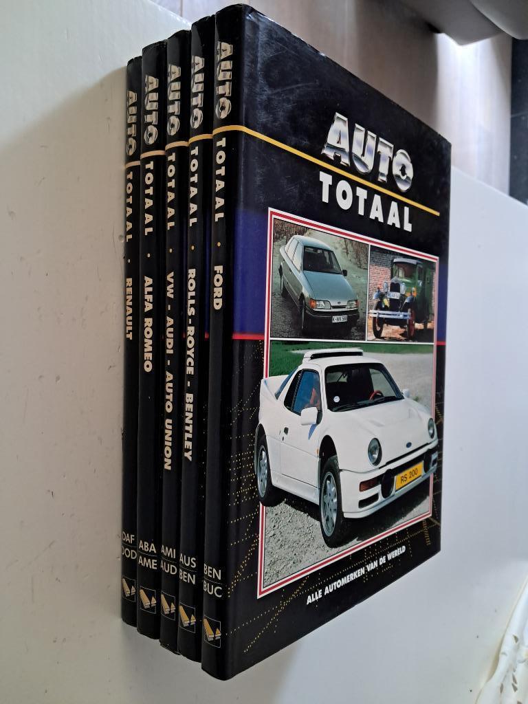Auto totaal : alle automerken van de wereld, Livres, Autos | Livres, Enlèvement ou Envoi, Alfa Romeo