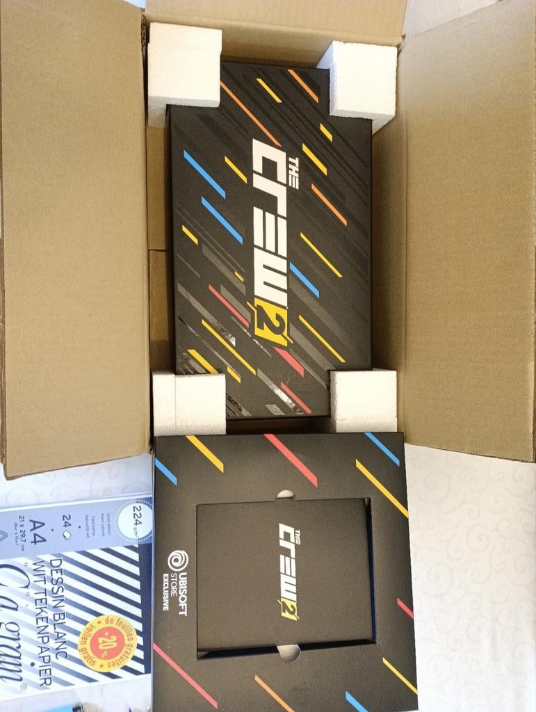 The crew 2 édition collector PS4, Enlèvement, Comme neuf