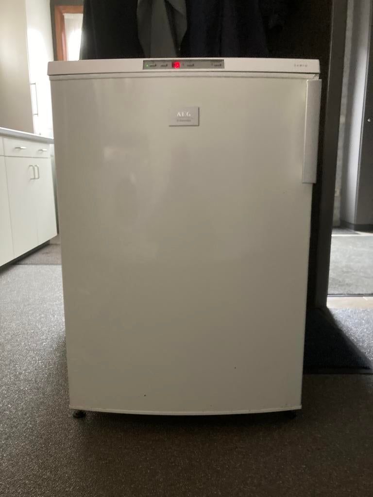 Frigo-koelkast, AEG Electrolux SANTO 155 liter, Electroménager, Enlèvement, Utilisé, Autoportant, 85 à 120 cm