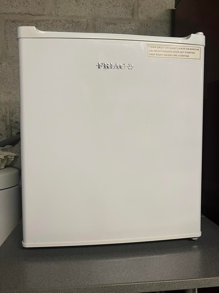 Koelkast, Elektronische apparatuur, Koelkasten en IJskasten, Ophalen, Minder dan 85 cm, Met vriesvak, Minder dan 75 liter