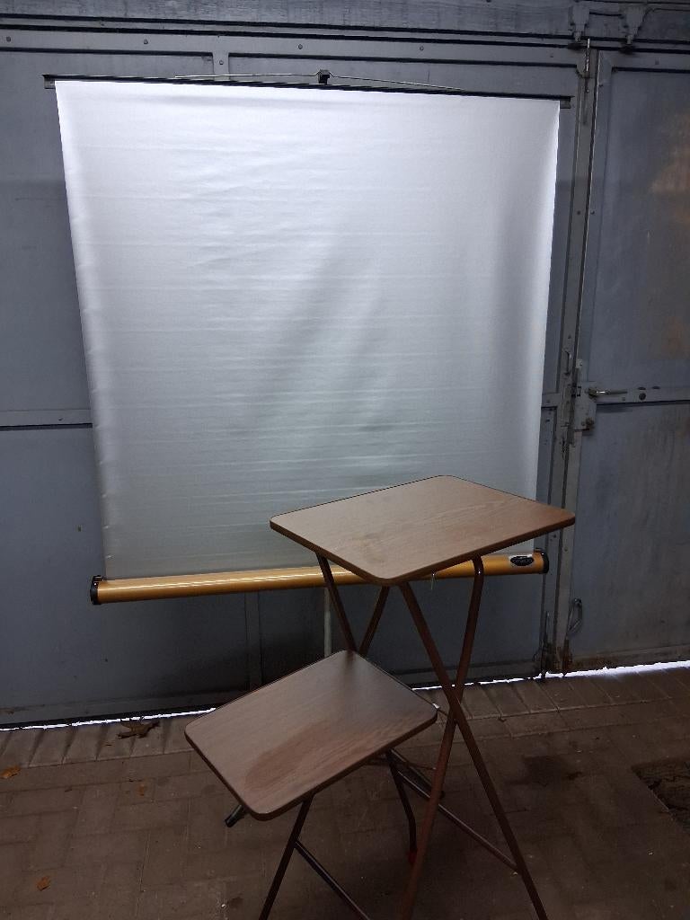 Projectiescherm, Ophalen, Gebruikt, Met scherm
