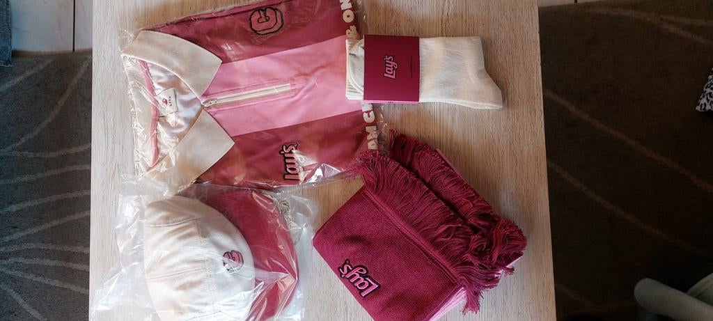 Lays chorizo sjaal sokken 't shirt pet, Enlèvement ou Envoi, Neuf