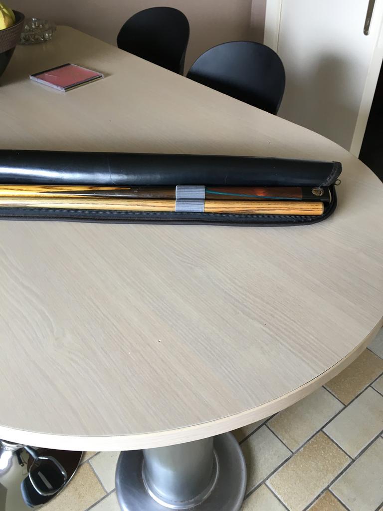 Biljardstok keu met tasje, Motoren, Ophalen