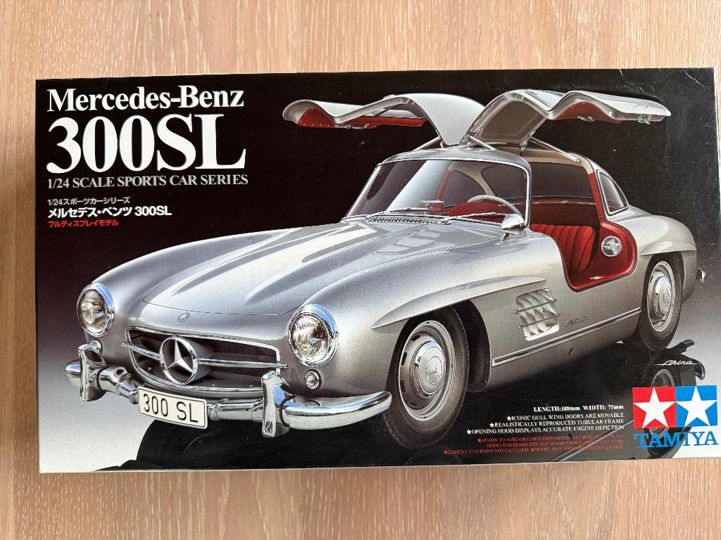 Tamiya Mercedes 300SL schaal 1/24, Hobby en Vrije tijd, Modelbouw | Auto's en Voertuigen, Nieuw, Auto, Groter dan 1:32, Tamiya