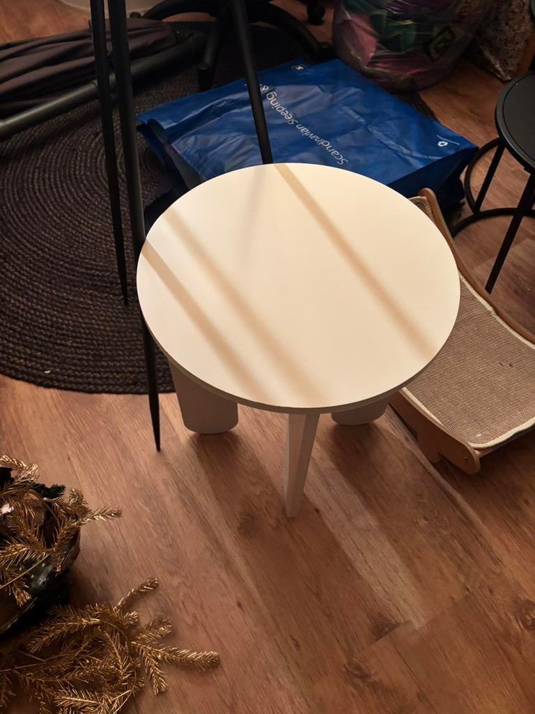 Nacht tafel, schoenenrek, wit tafeltje, Huis en Inrichting, Tafels | Bijzettafels, Ophalen, Gebruikt