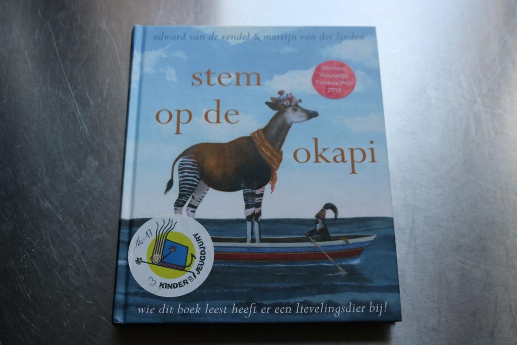 Stem op de okapi van Van De Vendel en Van Der Linden, Ophalen of Verzenden, Zo goed als nieuw, Fictie