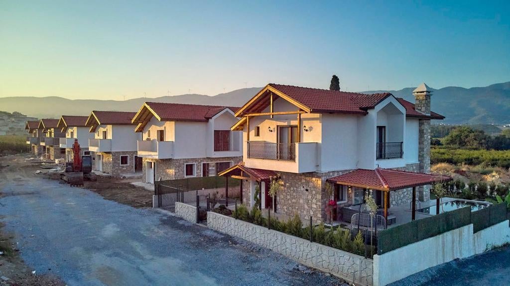 Magnifique villa en pierre à vendre à Kusadasi, Immo, Buitenland, Woonhuis, 160 m², Stad, 4 kamers