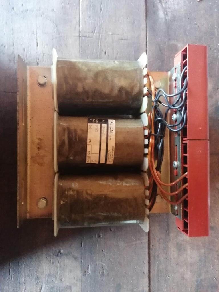 3 fase transfo Tel Cal pr 380v /415v sec 125v met bijhorende, Enlèvement, Comme neuf
