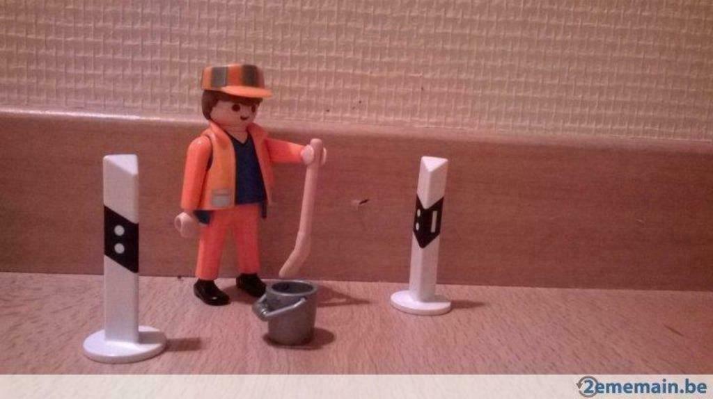 Playmobil 4682 Agent des routes, Ophalen, Zo goed als nieuw