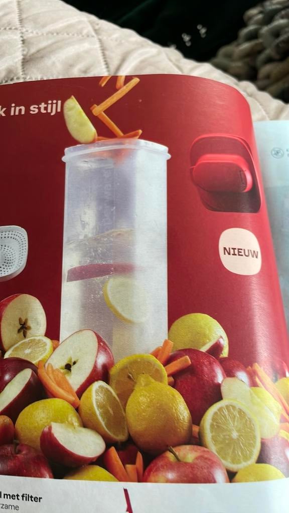 Carafe 2 l, Neuf, Rouge, Info@tupperware.fr, Tuperware