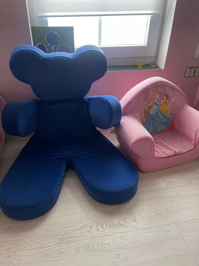 Petite fauteuils pour filles et garçons, Ophalen, Zo goed als nieuw