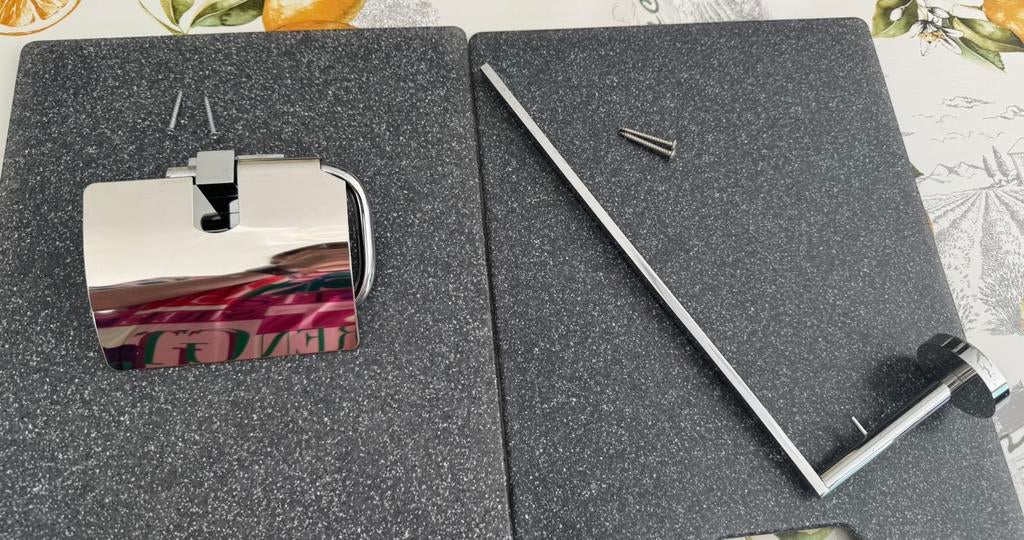 Lot accessoires salle de bain,WC inox (porte papier HACEKA), Huis en Inrichting, Badkamer | Badtextiel en Accessoires, Gebruikt