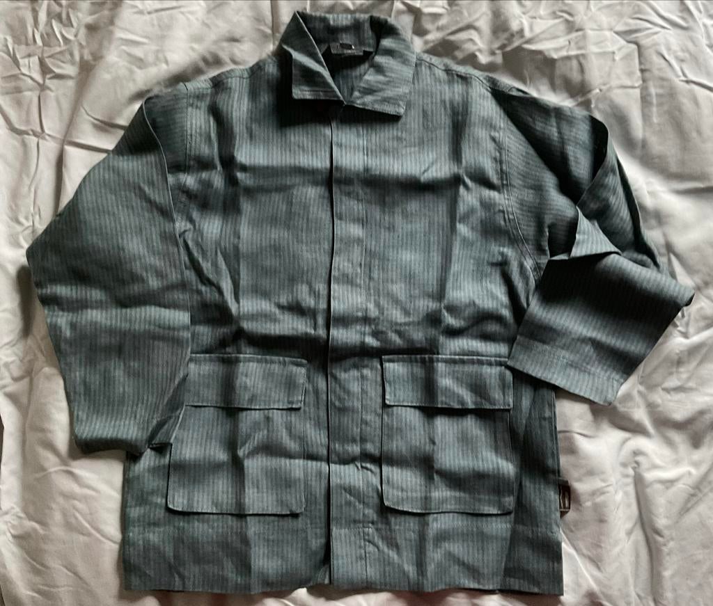 Chemise en lin rayée gris-vert, 8 ans, neuve, Enlèvement ou Envoi, Neuf, Garçon ou Fille, Chemise ou Chemisier