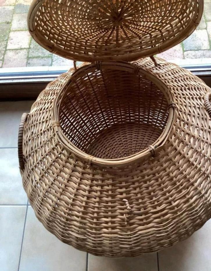 Retro vintage mand rond rieten geweven handgemaakt deksel, Huis en Inrichting, Ophalen, Gebruikt, 50 tot 75 cm, Riet of Rotan