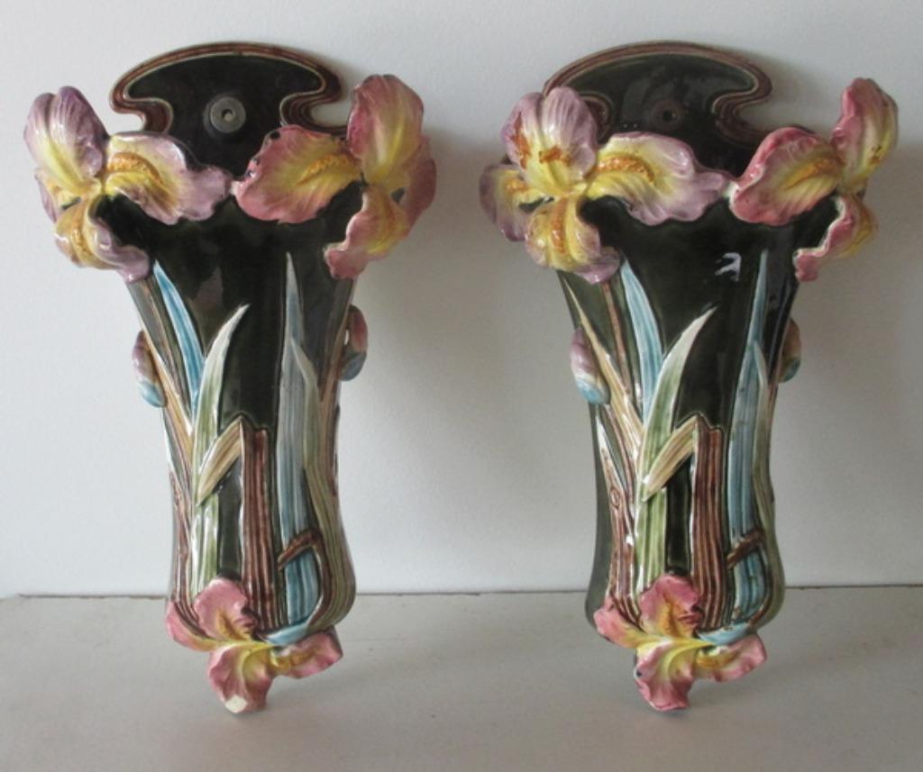 deux porte-fleurs art nouveau en barbotine Debruyn, Envoi