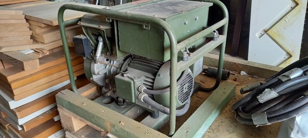 Legermateriaal Stroomgroep 28volt 1 kVA, Verzamelen, Ophalen