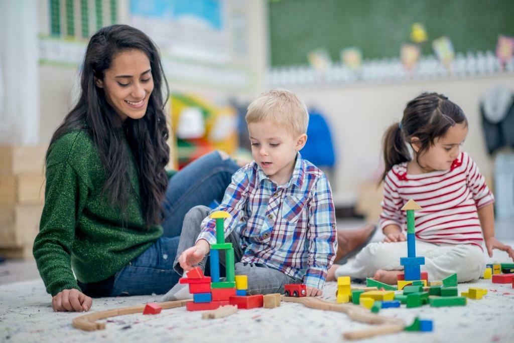 Profesora de espanol, Services & Professionnels, Garderie extra-scolaire