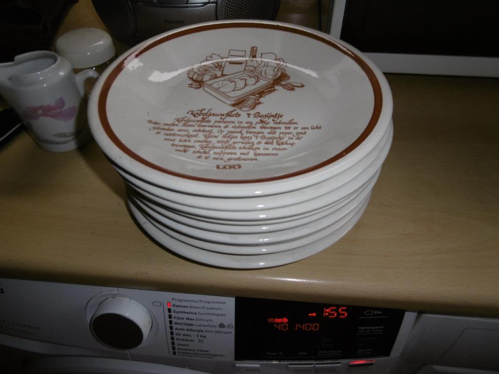 9 assiettes à fromage vintage avec beau texte, en parfait ét, Enlèvement ou Envoi