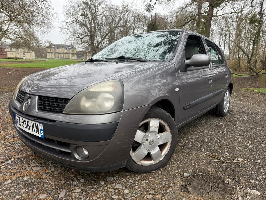Renault Clio 1.4i 16V AUTOMAAT Digitaal AIRCO Lez ok!!, Auto's, Testrit aan huis, Stof, 4 cilinders, 72 kW