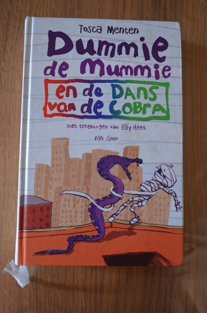 Tosca Menten - Dummie de mummie en de dans van de Cobra, Boeken, Kinderboeken | Jeugd | onder 10 jaar, Gelezen, Fictie algemeen