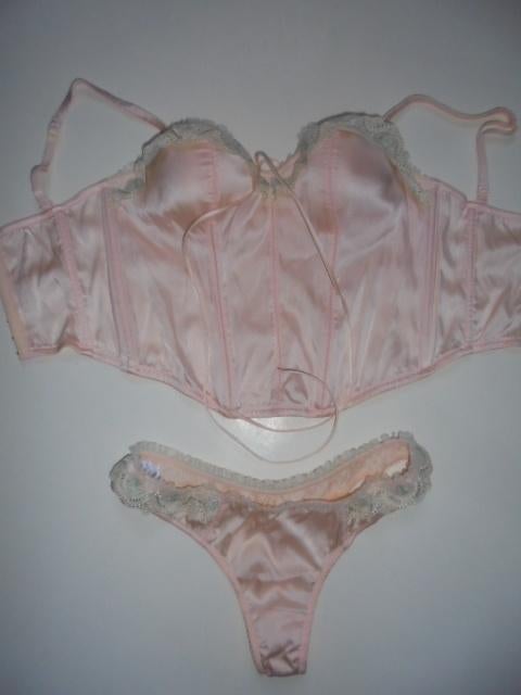 satijn bustier en string, Kleding | Dames, Ondergoed en Lingerie, Verzenden, Setje