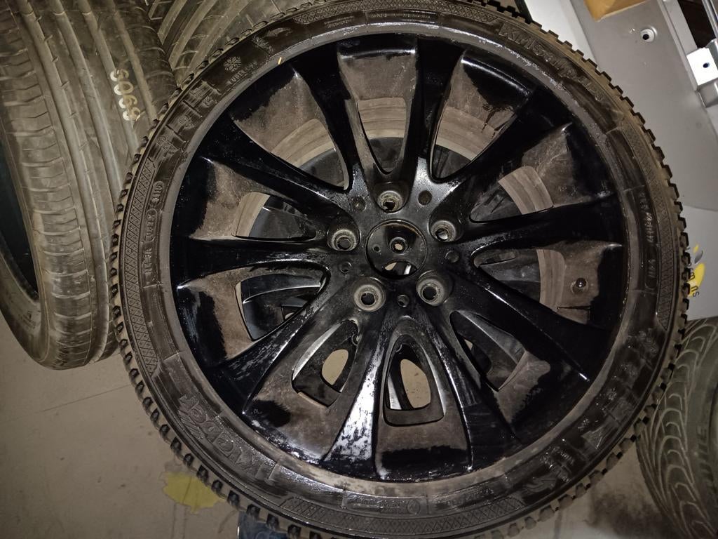 Jantes BMW avec de beaux pneus d'hiver, Autos : Pièces & Accessoires, Pneus & Jantes, Enlèvement, Pneus hiver, Jante(s)