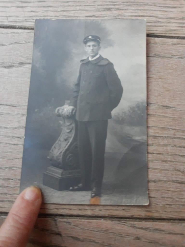 Oude portretfoto uit 1913, genomen in Berchem-Antwerpen, Verzamelen, Ophalen of Verzenden