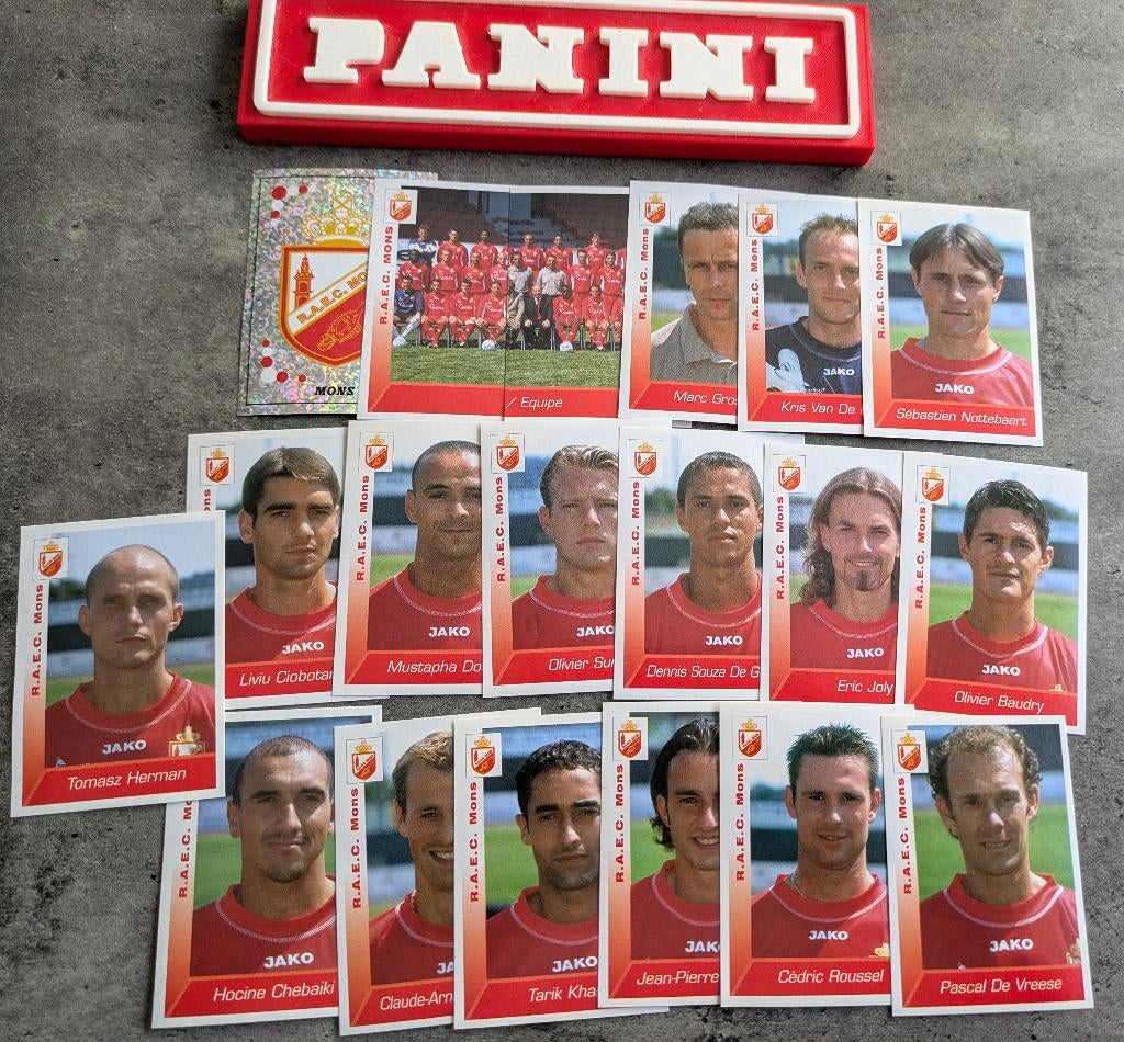 AUTOCOLLANTS PANINI FOOTBALL 2003 MONS BERGEN FOOTBALL 19X, Envoi, Neuf