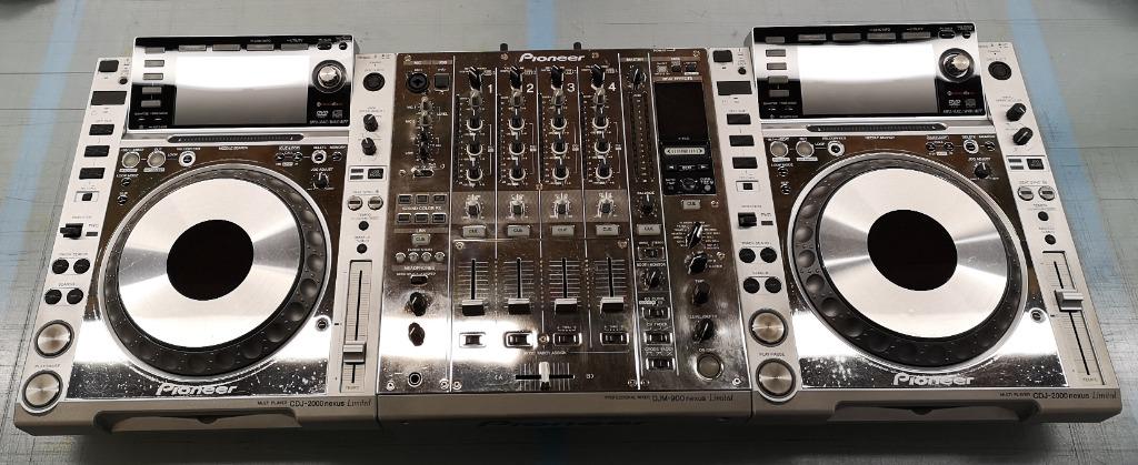 Table et lecteurs Pioneer DJ Limited Edition Platinum, Enlèvement ou Envoi, Comme neuf, Moins de 5 canaux