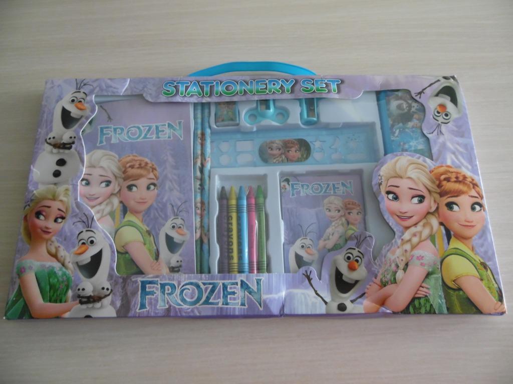 SET DE PAPETERIE LA REINE DES NEIGES     NEUF, Enlèvement ou Envoi, Neuf