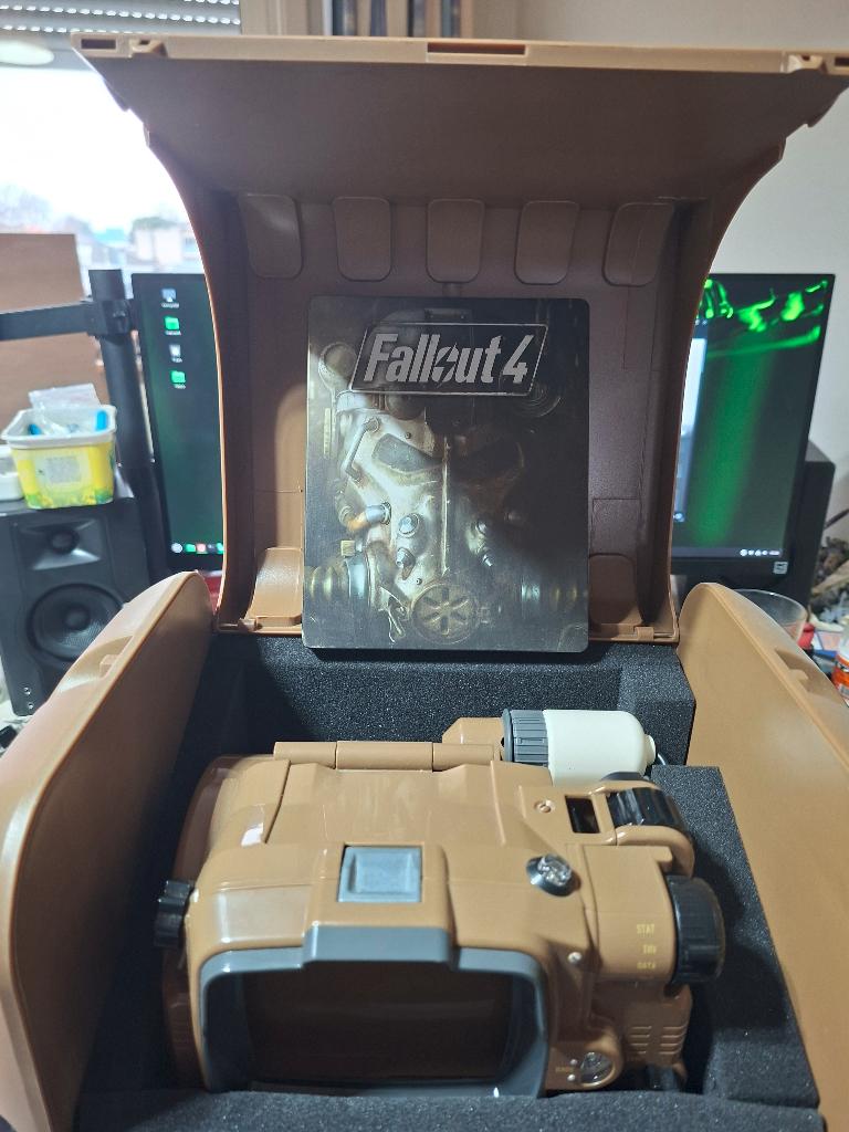 Fallout 4 Pip-Boy editie PS4, 1 speler, Ophalen, Zo goed als nieuw, Avontuur en Actie