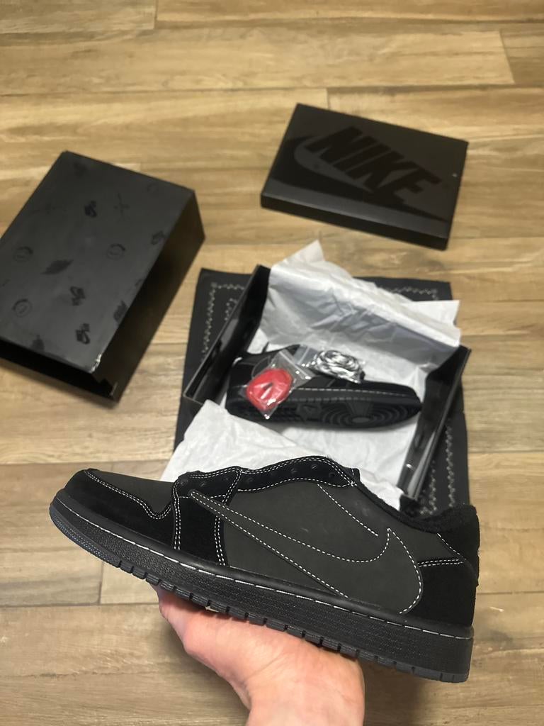 Travis scott black phantoms 43&44, Ophalen of Verzenden, Nieuw